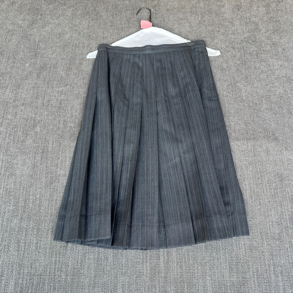 Brooks Brothers 2-Piece Blazer & Skirt Suit Set Womens 2 Gray Pinstripe Pleated - Picture 13 of 16